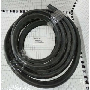 Уплотнитель перед. стекла УК МТЗ А 37.08.043-01 (L=4200мм.)